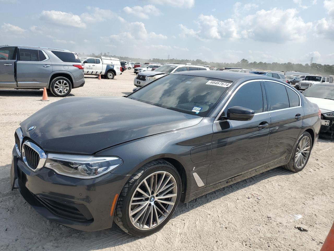 WBAJA9C58KB392730 2019 BMW 5 SERIES - Image 1