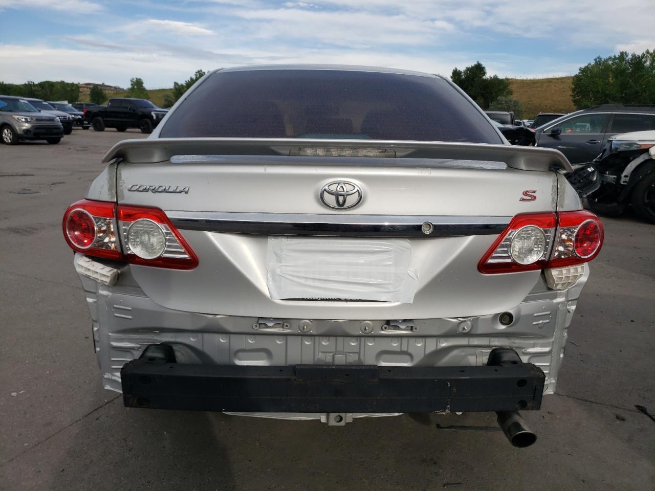 5YFBU4EE8DP119676 2013 Toyota Corolla Base