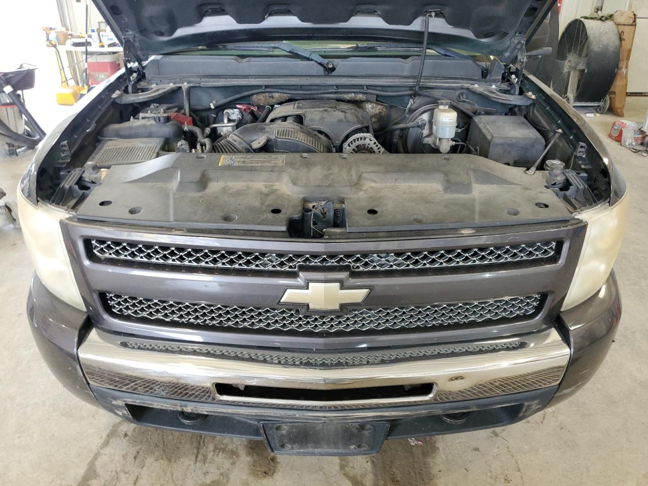 3GCPKREA6BG136128 2011 Chevrolet Silverado K1500 Ls