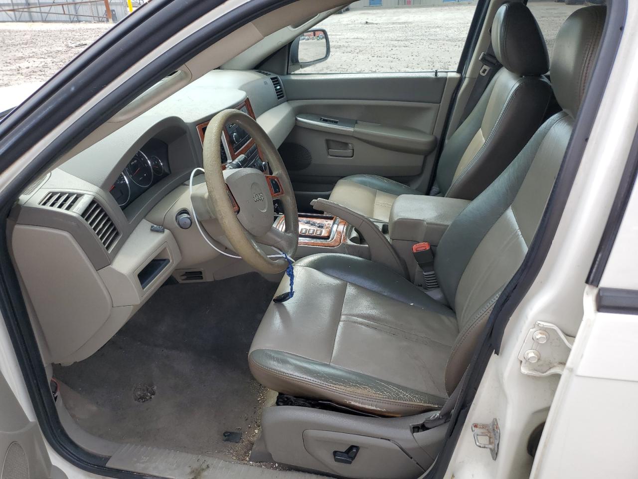 2008 Jeep Grand Cherokee Laredo VIN: 1J8GR48K08C225717 Lot: 65867814