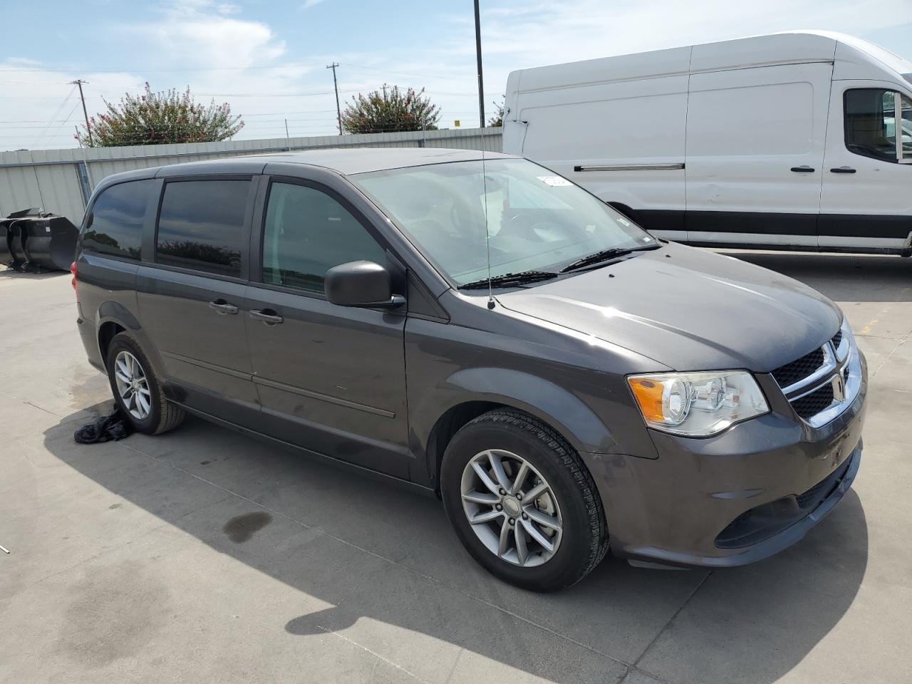 2016 Dodge Caravan - Image 4