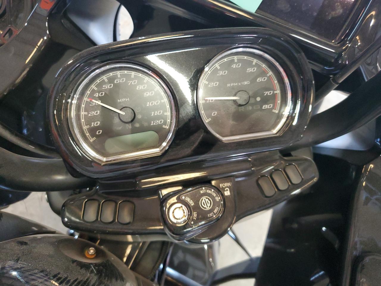 2023 Harley-Davidson Fltrxst VIN: 1HD1ACL13PB679895 Lot: 69658894