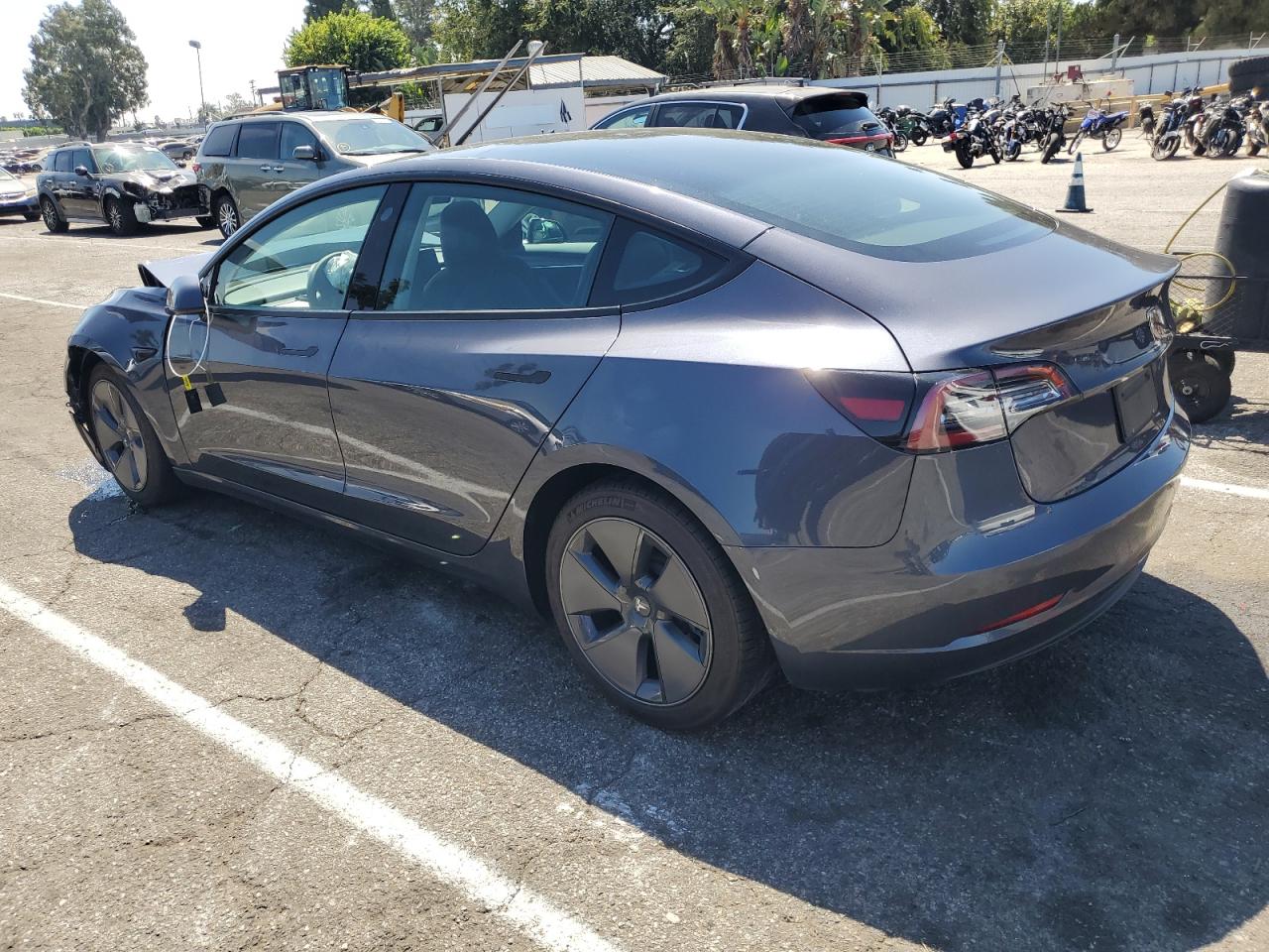 5YJ3E1EA2PF398295 2023 TESLA MODEL 3 - Image 2