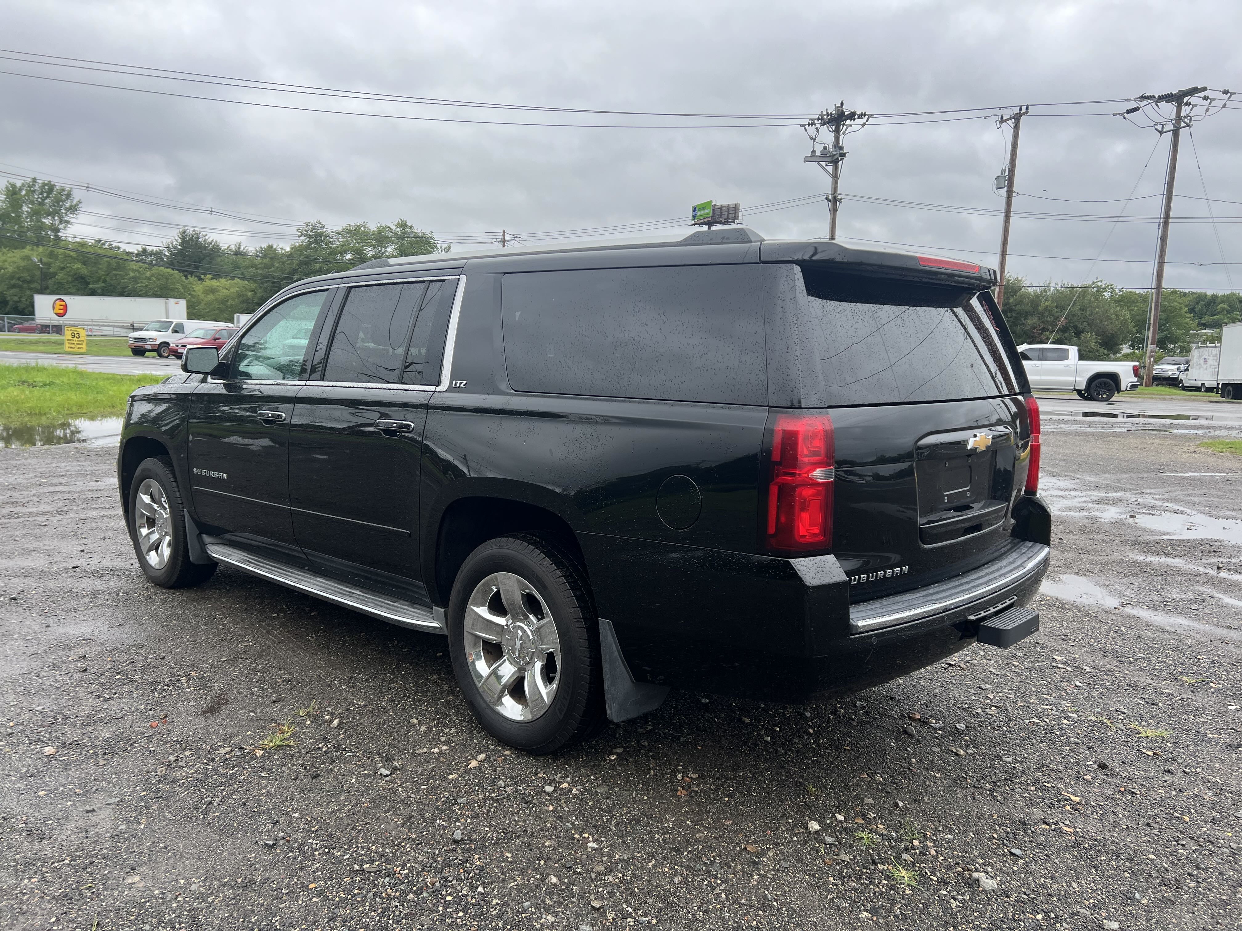 2016 Chevrolet Suburban K1500 Ltz vin: 1GNSKJKC8GR133621