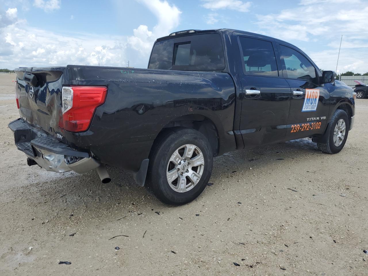 1N6AA1EK9JN505439 2018 Nissan Titan S