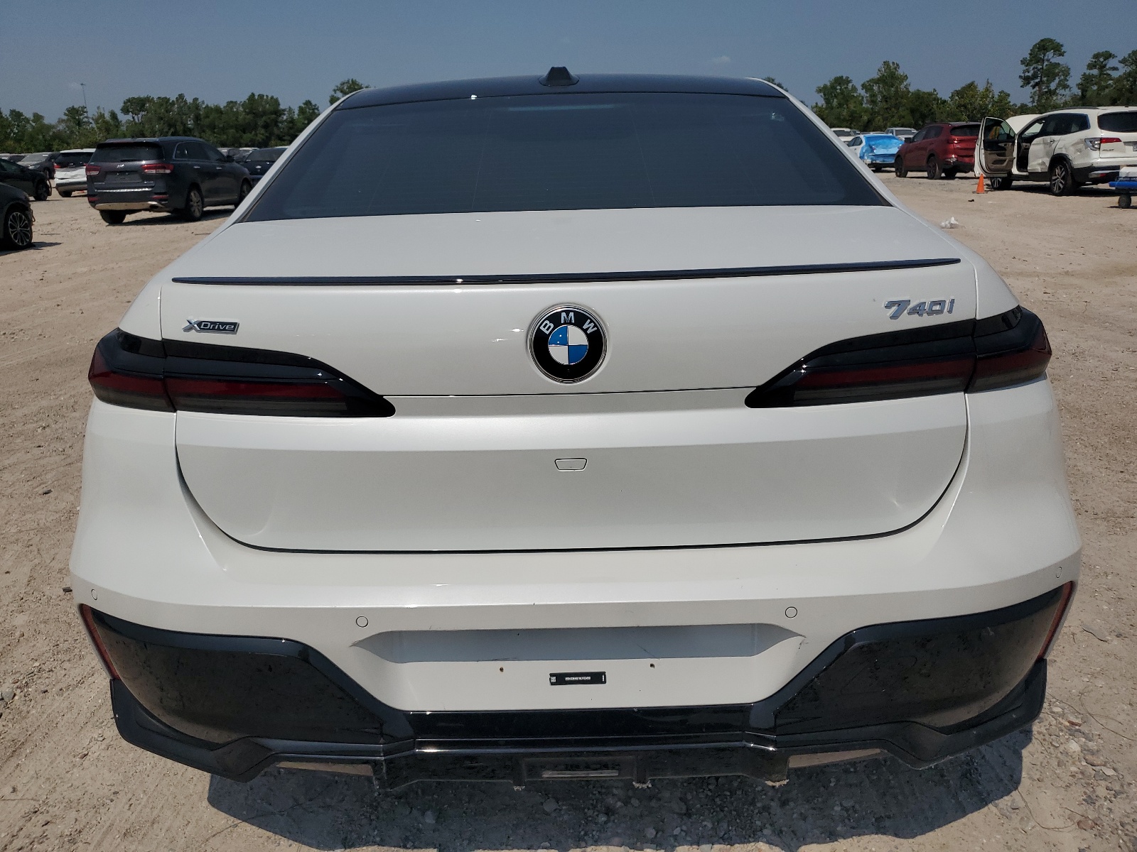 WBA33EH07RCP83459 2024 BMW 740 Xi