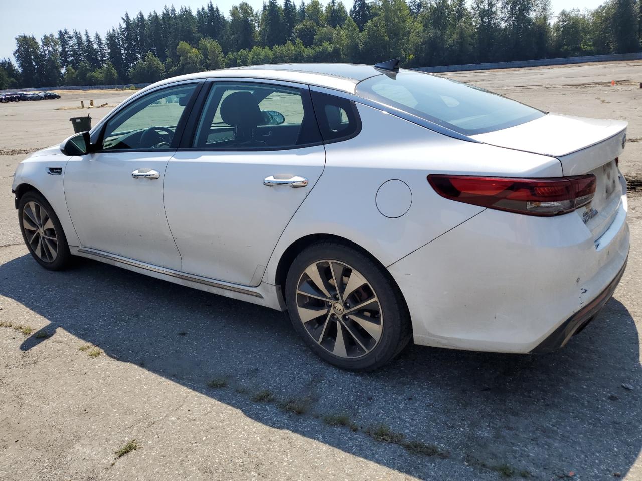 2016 Kia Optima - Image 2