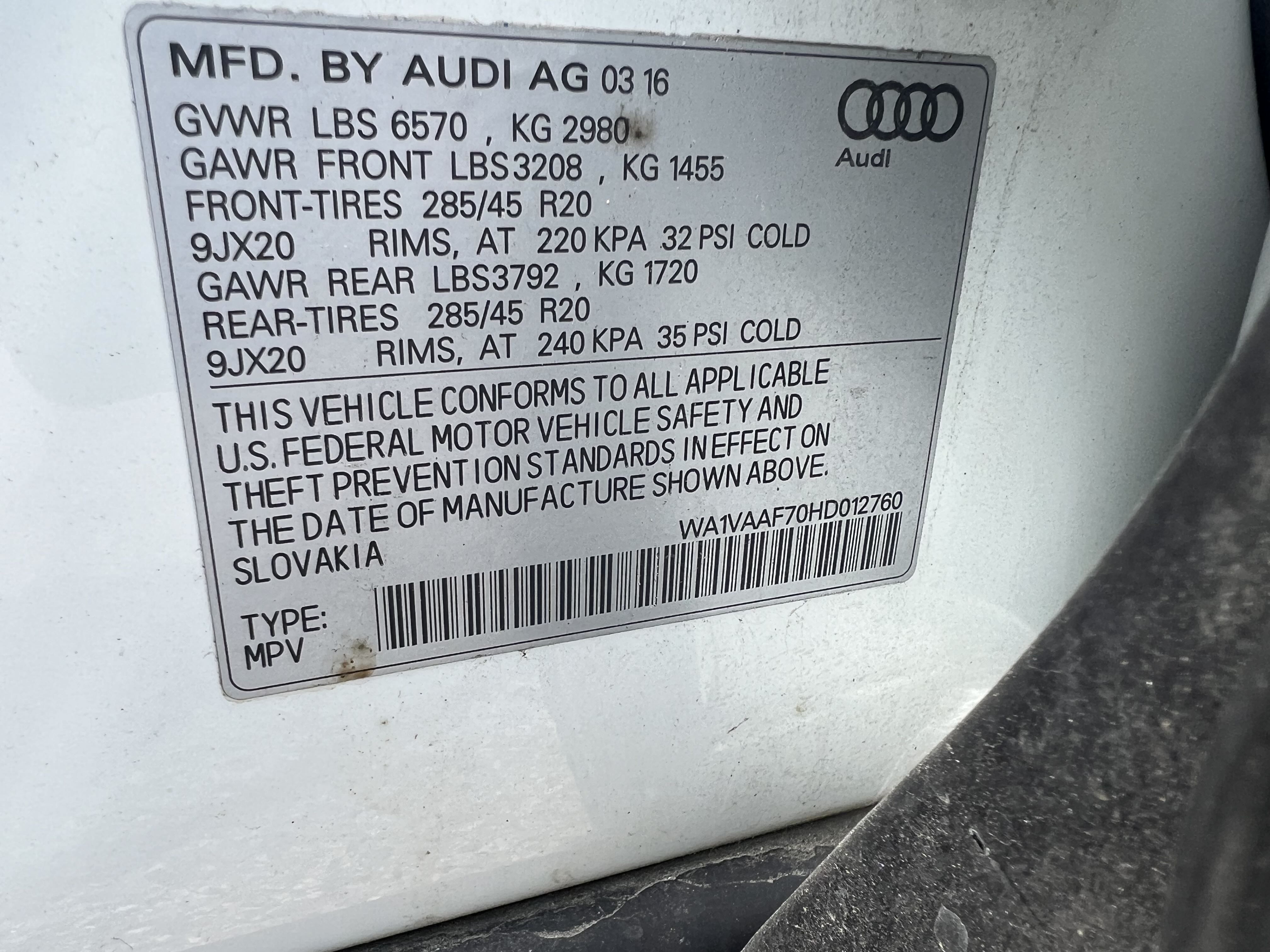 WA1VAAF70HD012760 2017 Audi Q7 Prestige