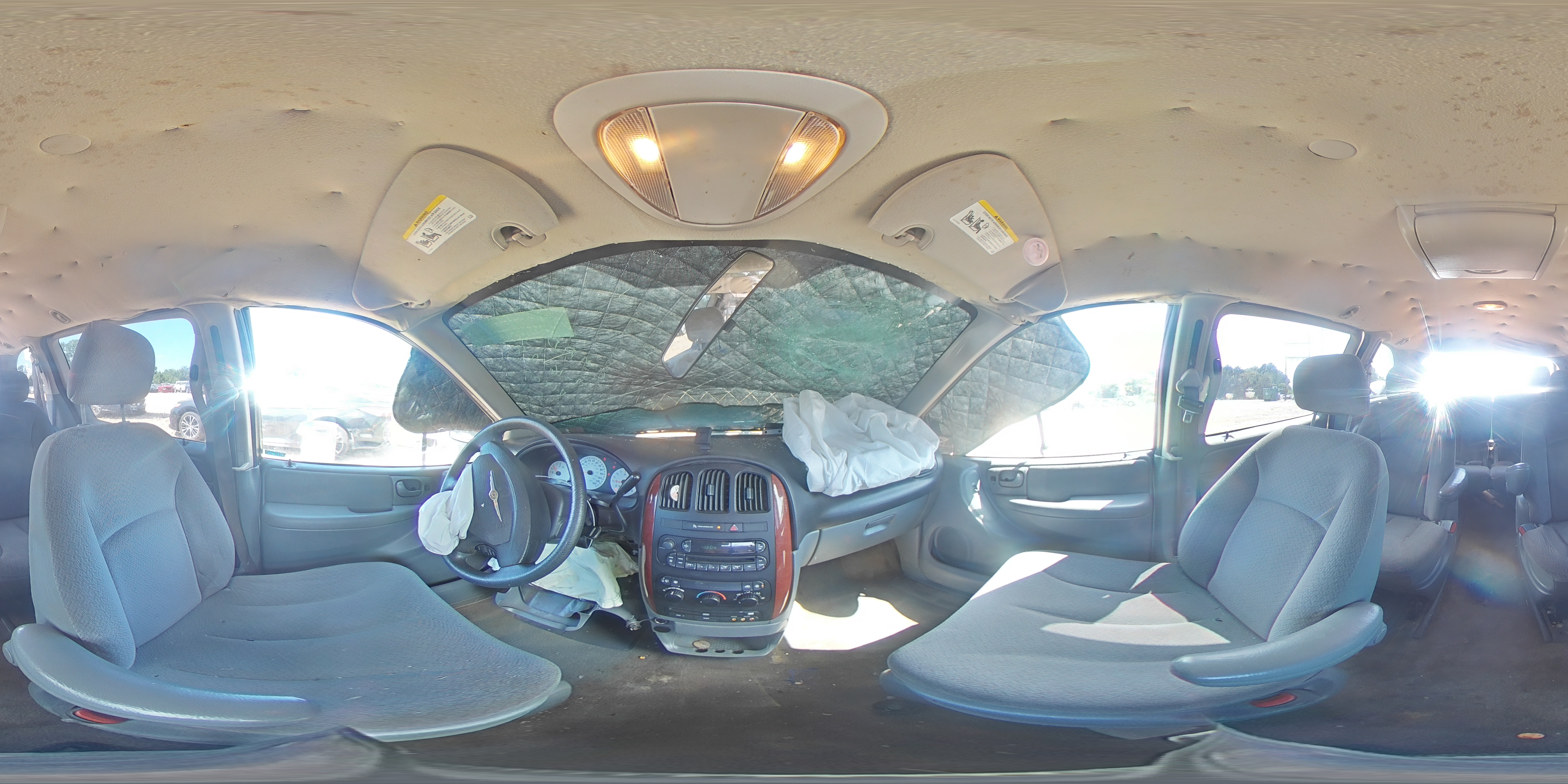 2005 Chrysler Town & Country VIN: 1C4GP45R25B431802 Lot: 68373774