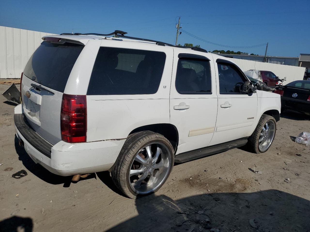 2014 Chevrolet Tahoe - Image 3