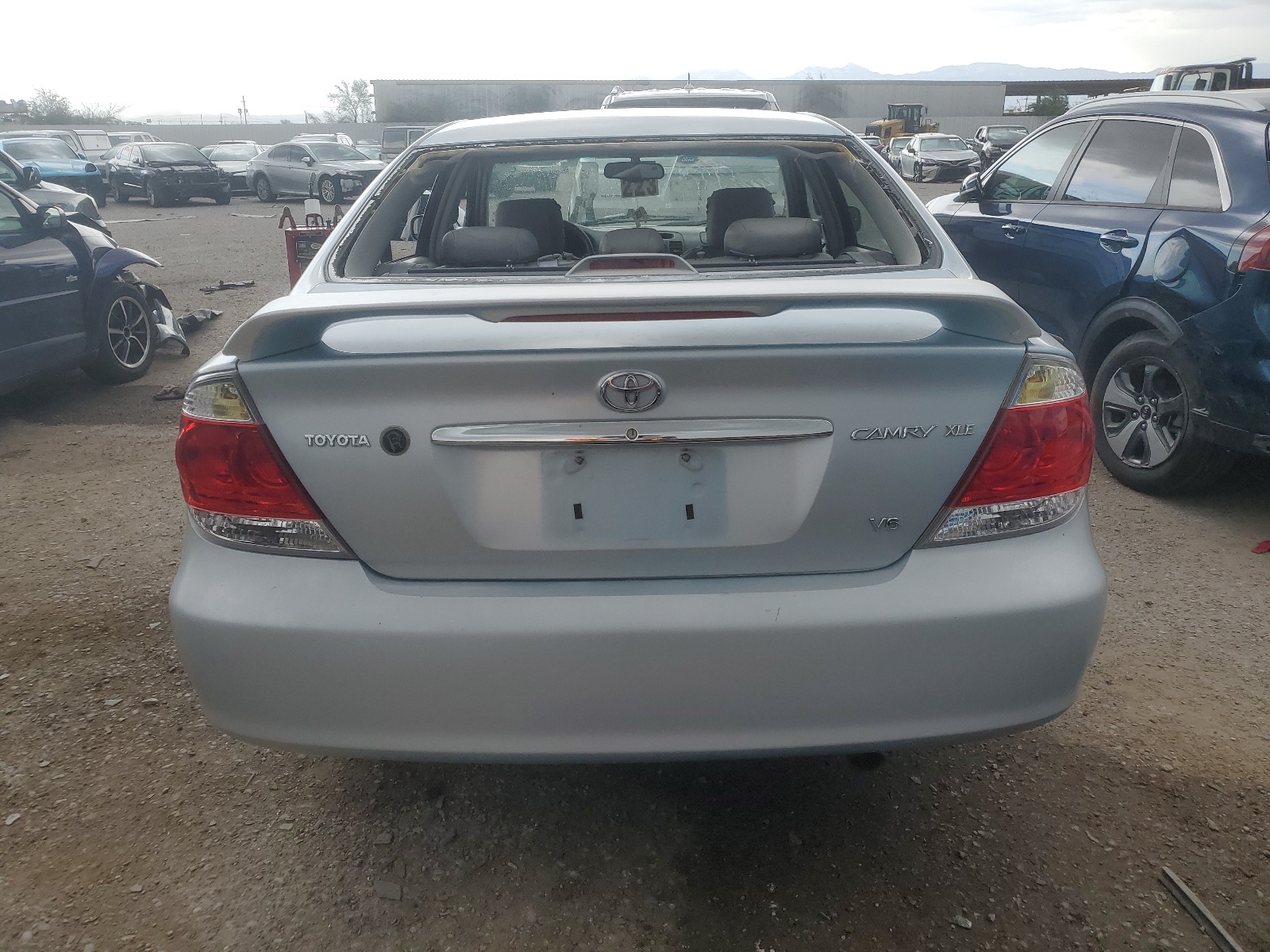 4T1BF30K05U617775 2005 Toyota Camry Le