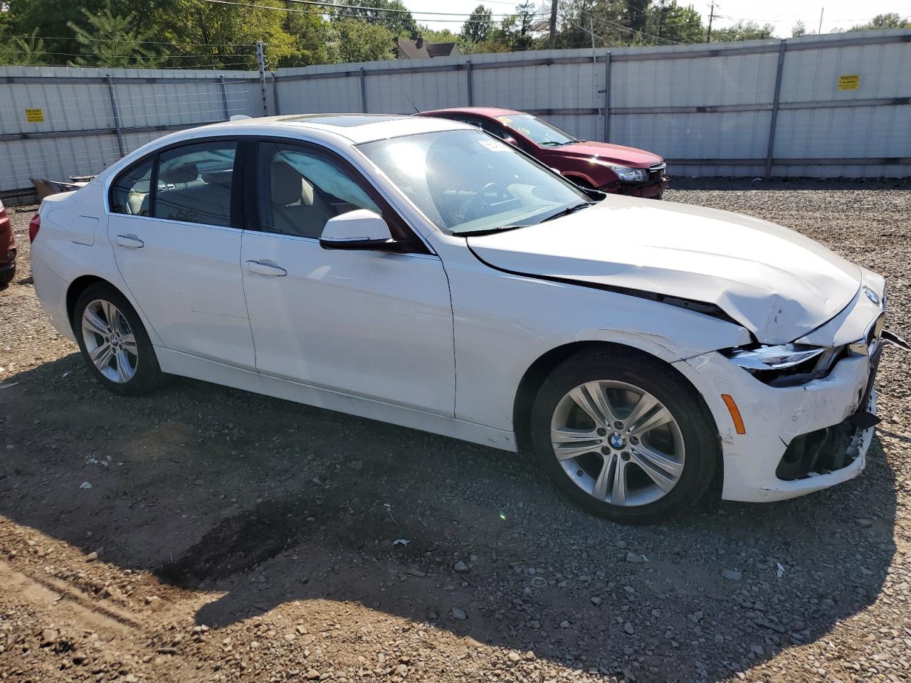 VIN WBA8D9G53JNU68156 2018 BMW 3 SERIES no.4