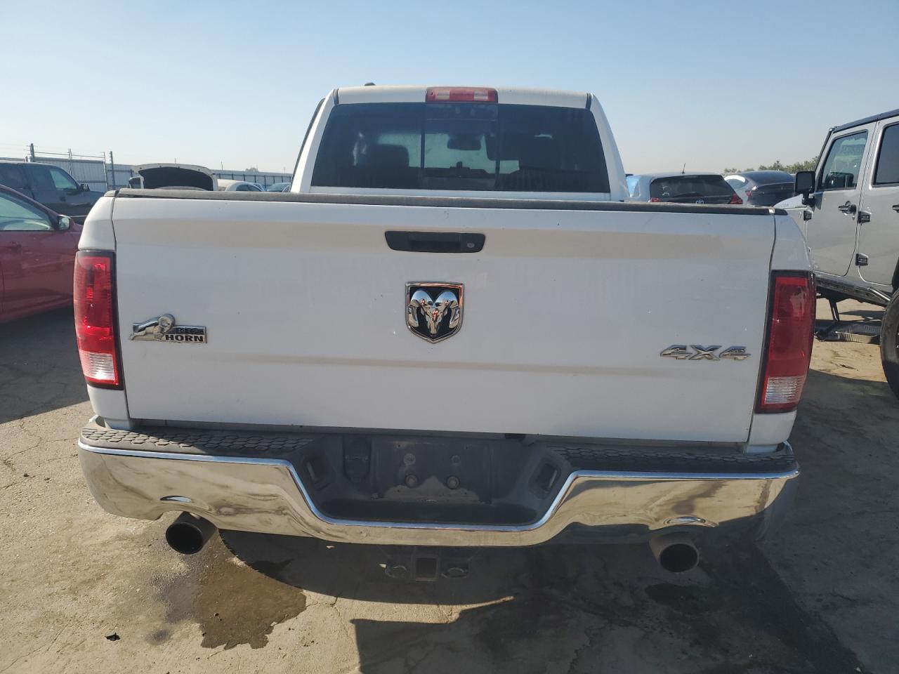 1C6RR7GT7FS598257 2015 Ram 1500 Slt