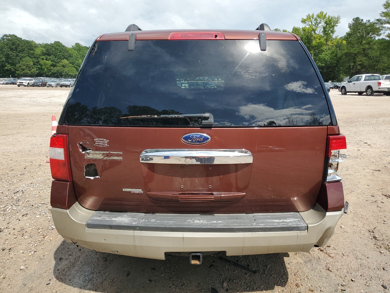 1FMFU18557LA94157 2007 Ford Expedition Eddie Bauer