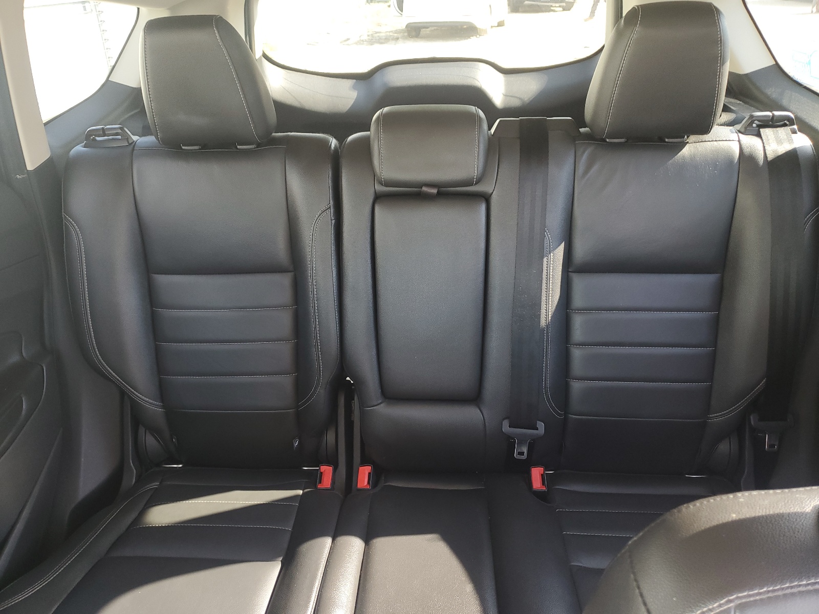 1FMCU0J93GUA70167 2016 Ford Escape Titanium