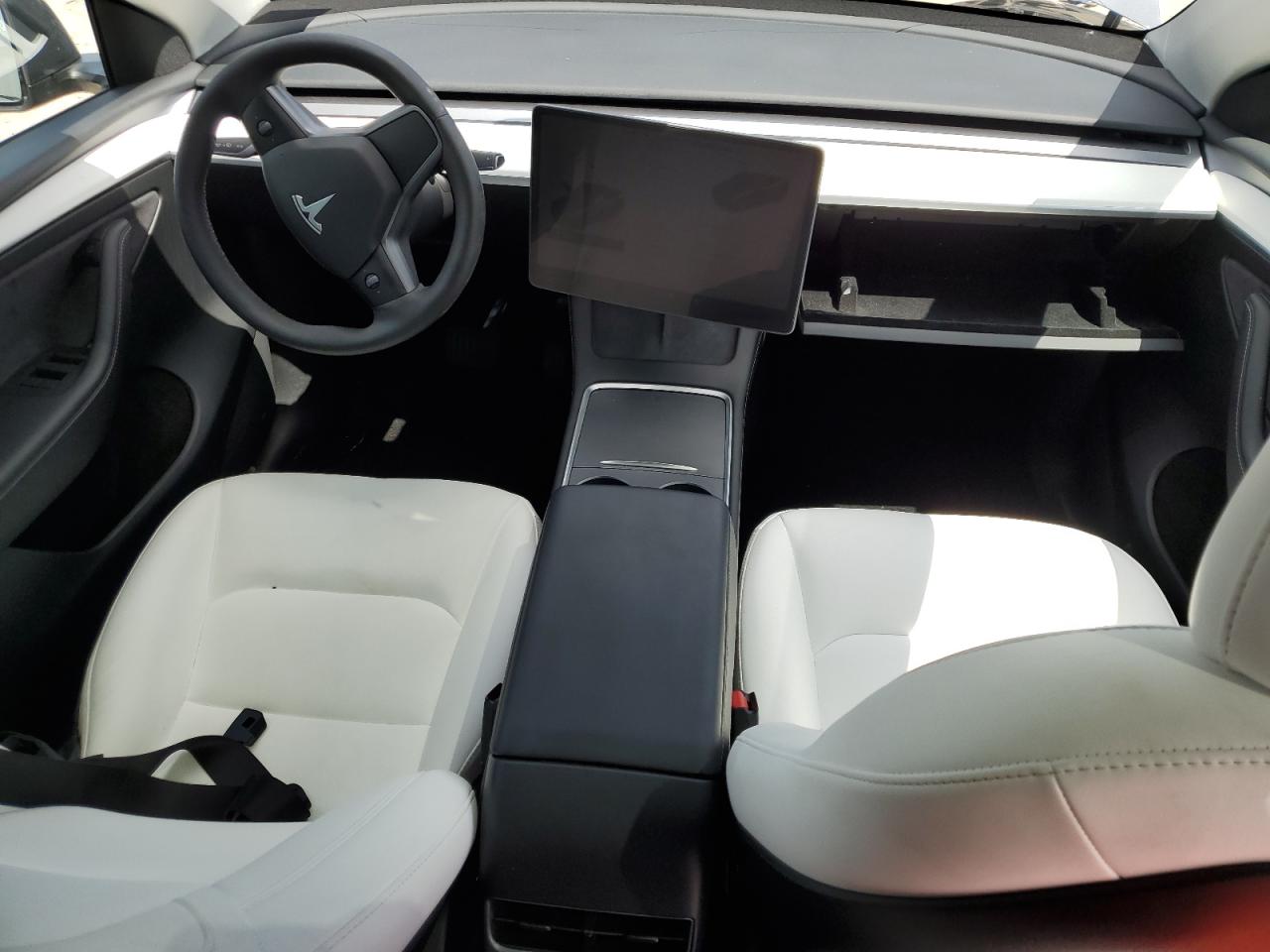 7SAYGAEE6PF661104 2023 Tesla Model Y