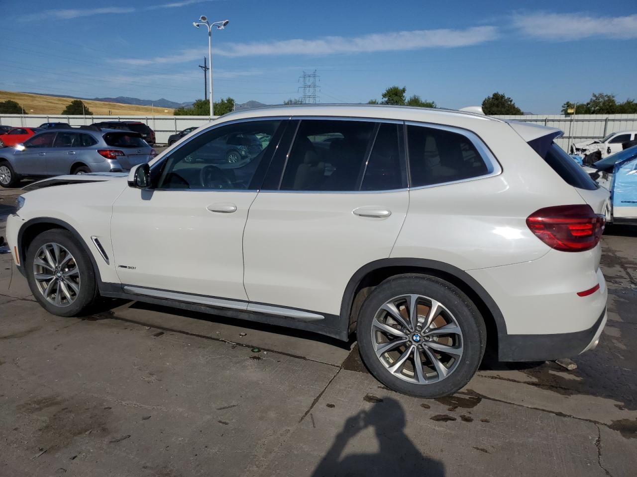 VIN 5UXTR9C54JLC75662 2018 BMW X3 no.2