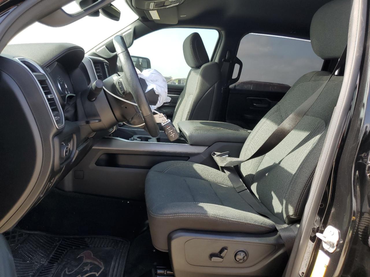 2020 Ram 1500 Big Horn/Lone Star VIN: 1C6RREFG7LN100593 Lot: 64687484