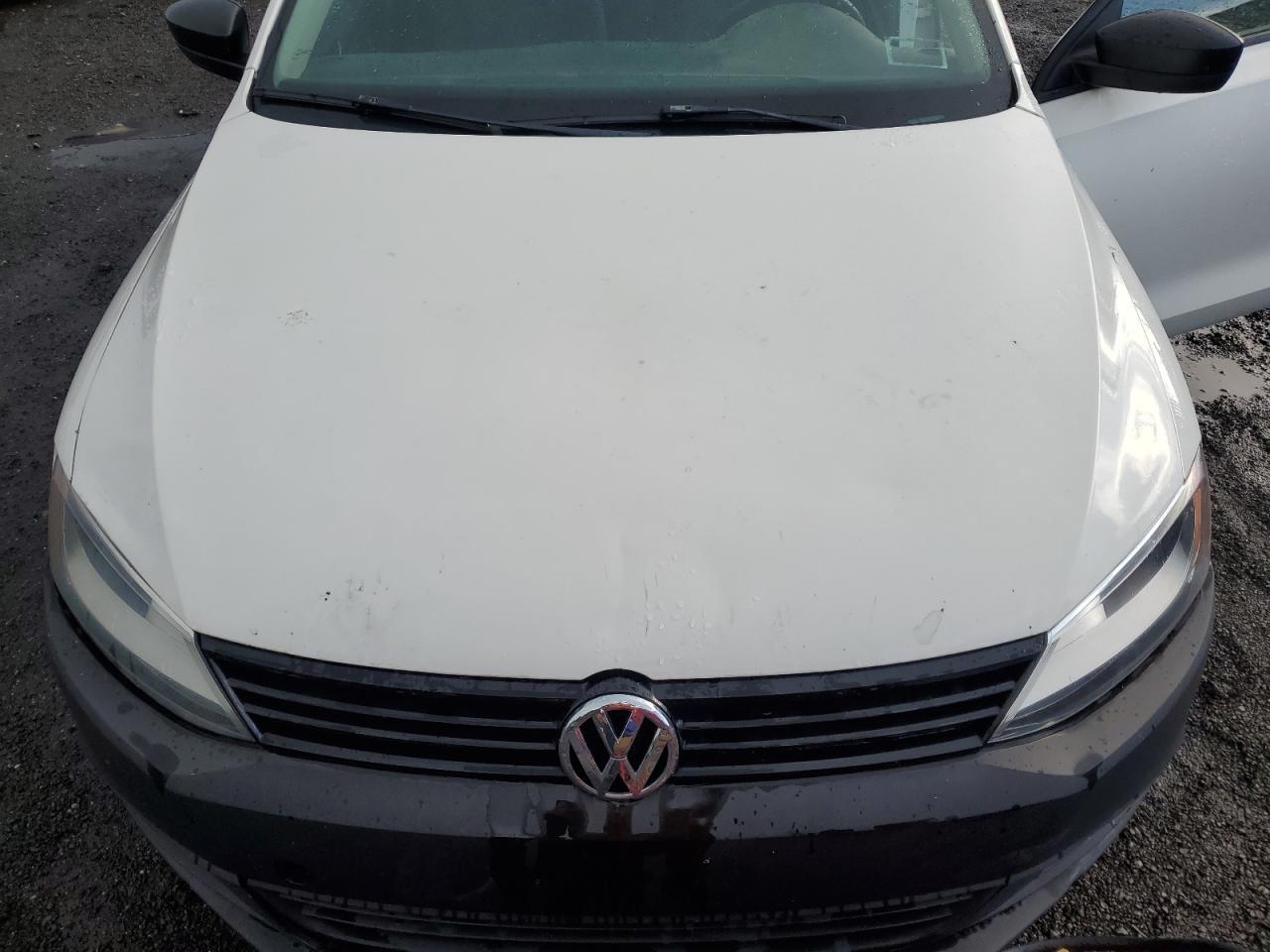 3VW2K7AJ2EM207557 2014 Volkswagen Jetta Base