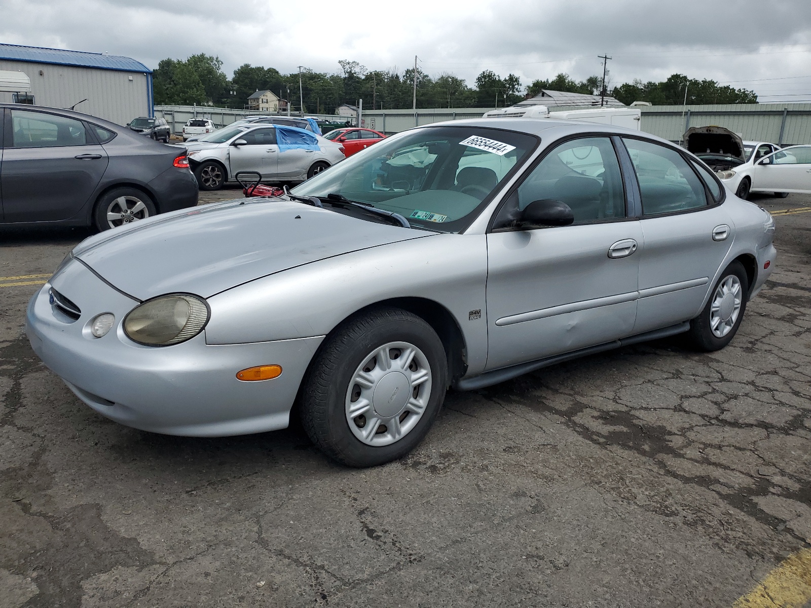 1fafp52s0wg184752 1FAFP52S0WG184752 1998 Ford Taurus Lx