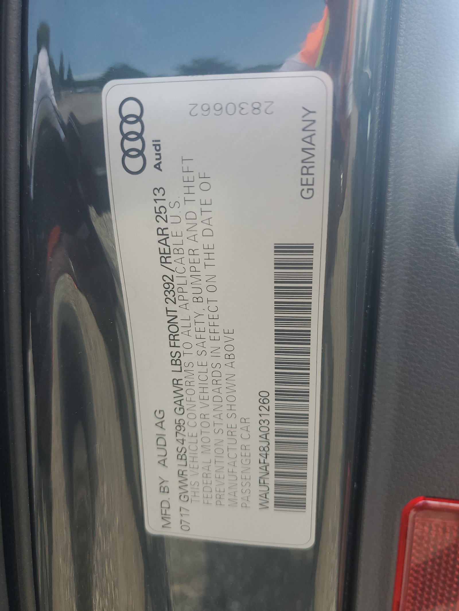 WAUFNAF48JA031260 2018 Audi A4 Prestige