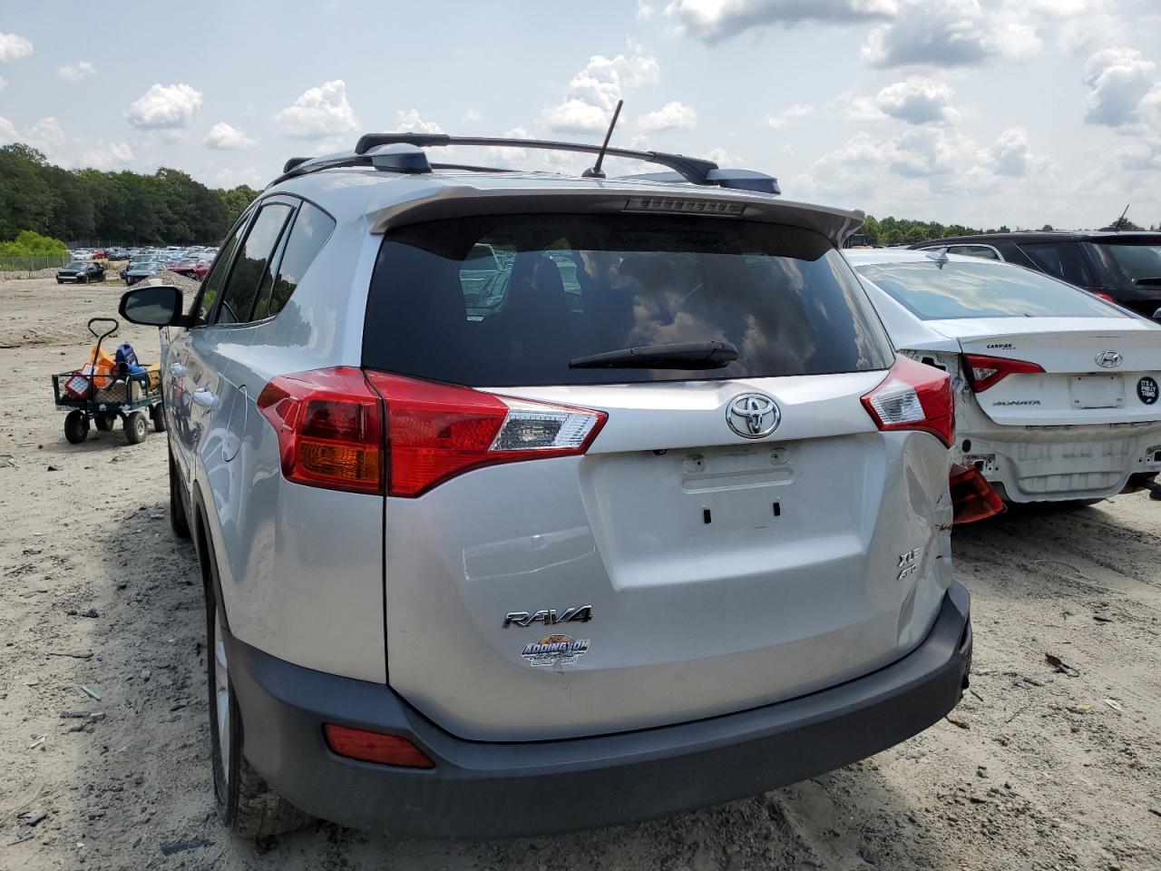 2013 Toyota Rav4 Xle VIN: JTMRFREV2DD018044 Lot: 64606944