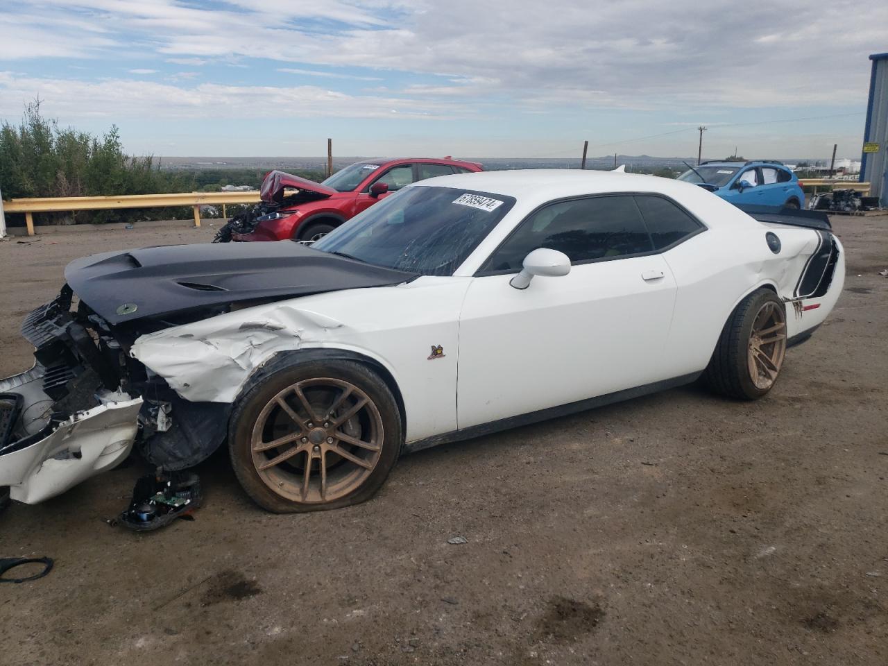 2C3CDZFJ0GH255392 2016 DODGE CHALLENGER - Image 1