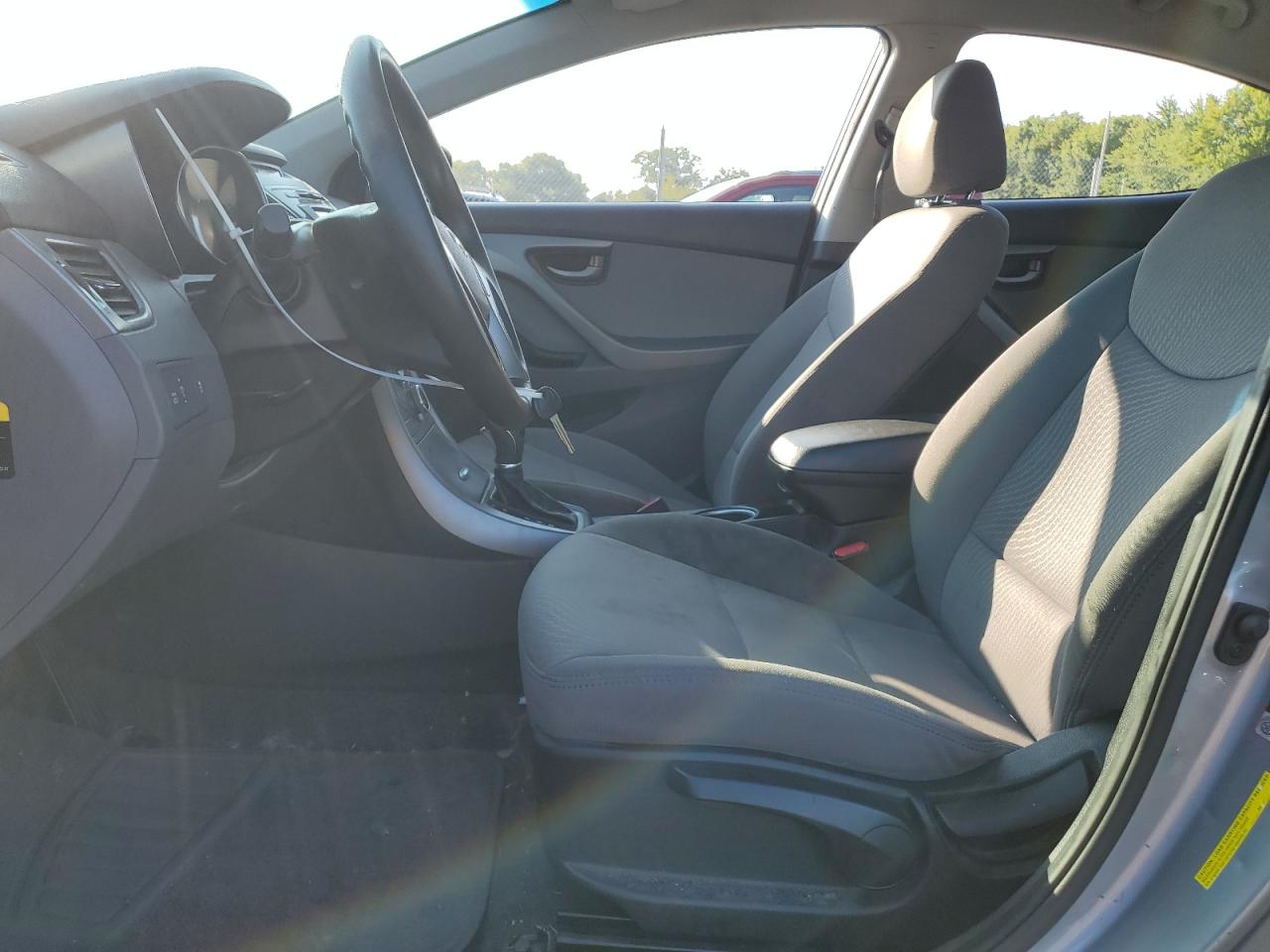 2015 Hyundai Elantra Se VIN: 5NPDH4AE7FH564512 Lot: 68351924