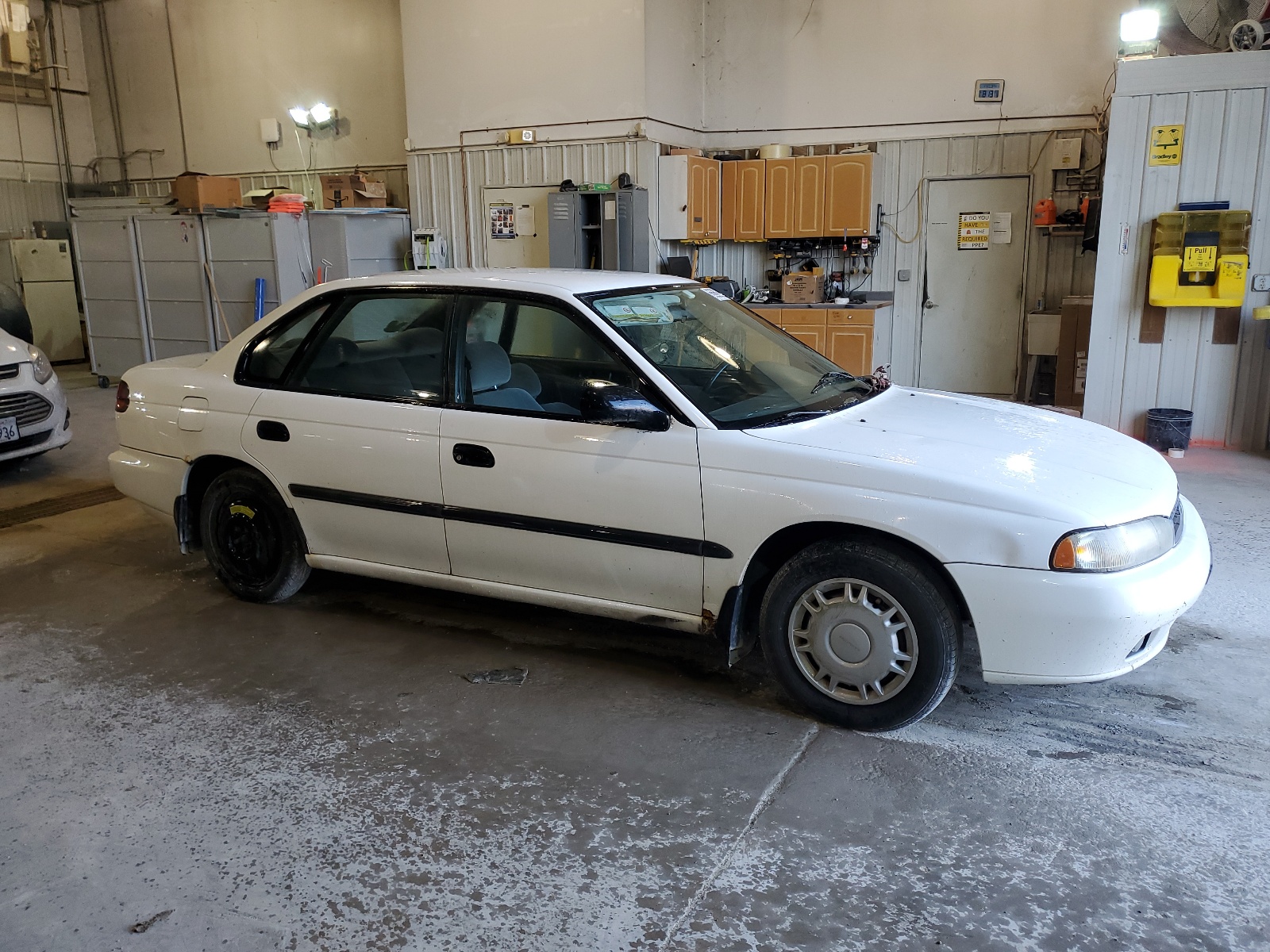 4S3BD4351V7214036 1997 Subaru Legacy L