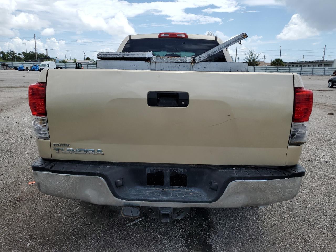 5TFRY5F12AX076857 2010 Toyota Tundra Double Cab Sr5