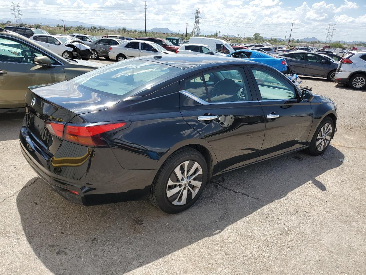 1N4BL4BV5LC274366 Nissan Altima S 3