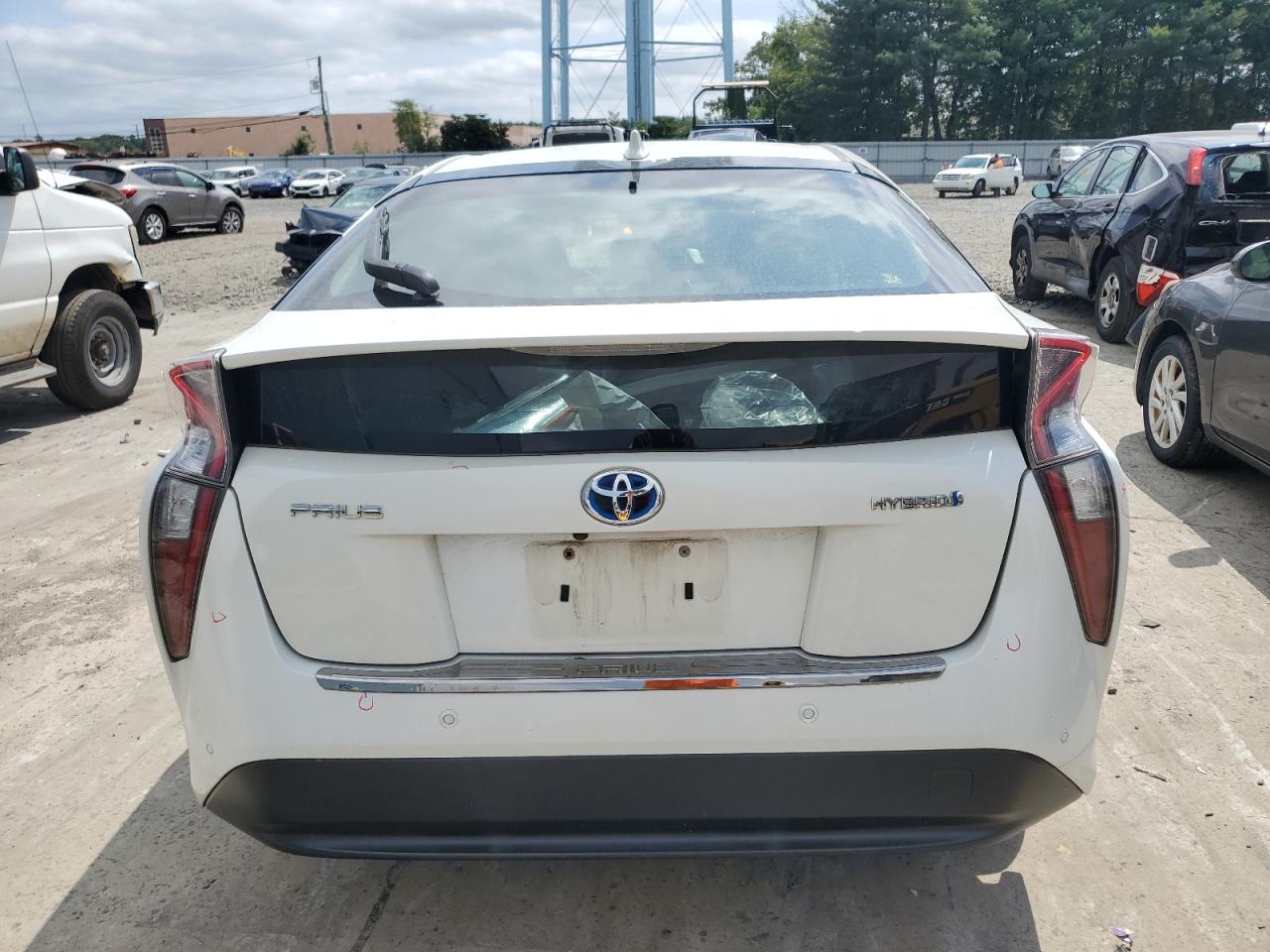 JTDKARFU2H3047268 2017 Toyota Prius