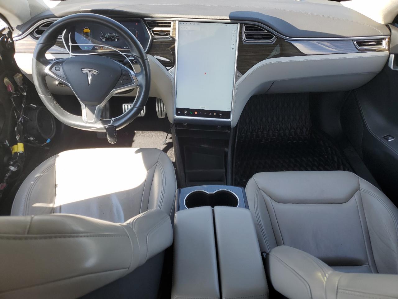 5YJSA1E40FF106806 2015 Tesla Model S