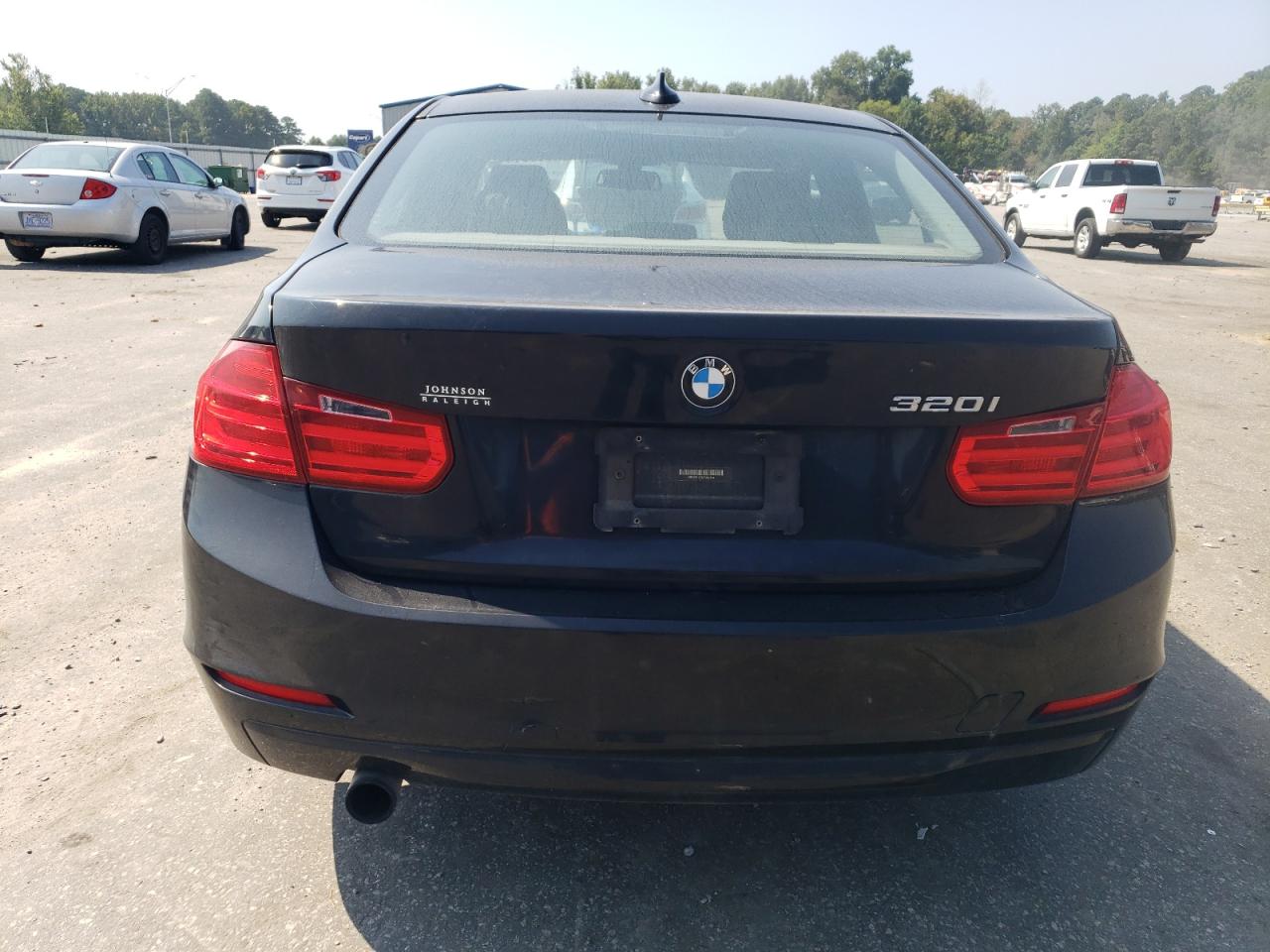 WBA3B1C54DF462744 2013 BMW 320 I