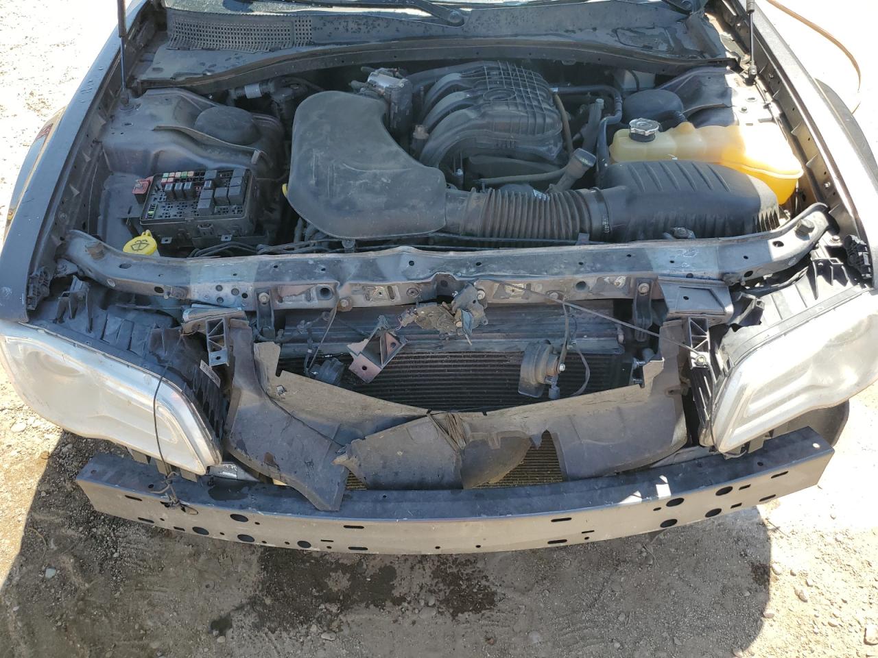 2016 Chrysler 300C VIN: 2C3CCAEG3GH105643 Lot: 66510304