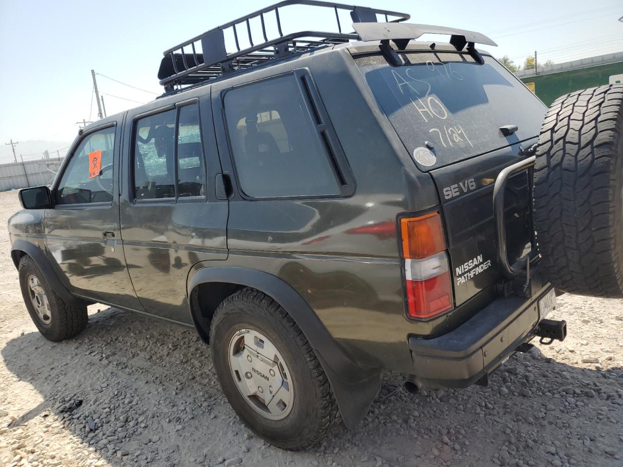 1992 Nissan Pathfinder - Image 2