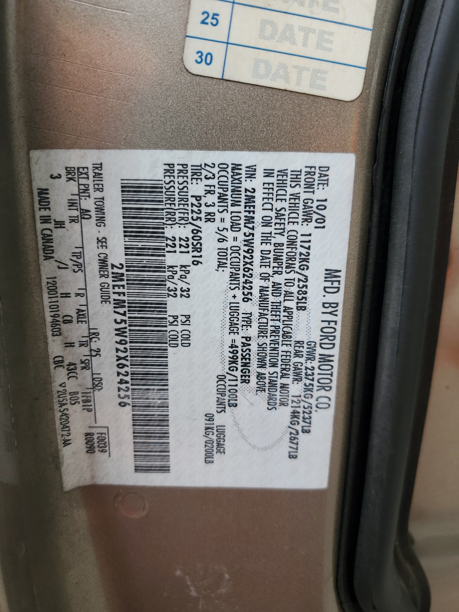 2MEFM75W92X624256 2002 Mercury Grand Marquis Ls