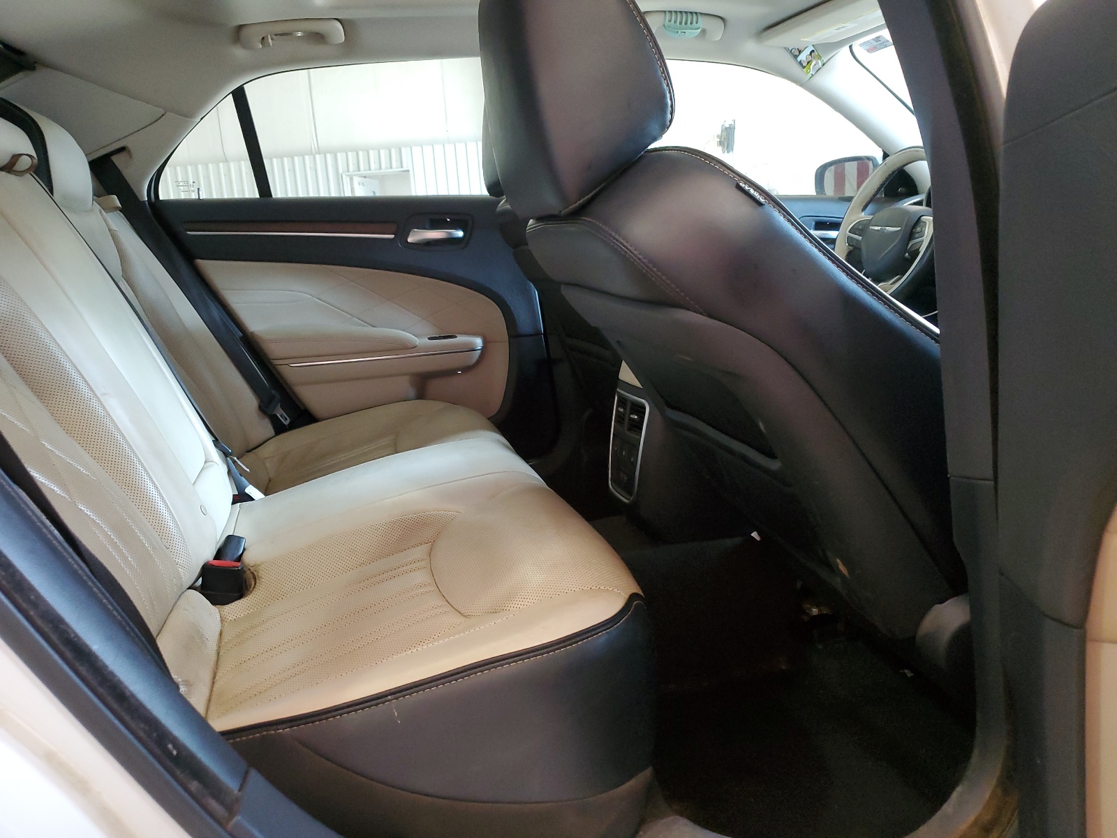 2C3CCAPT1FH760313 2015 Chrysler 300C Platinum