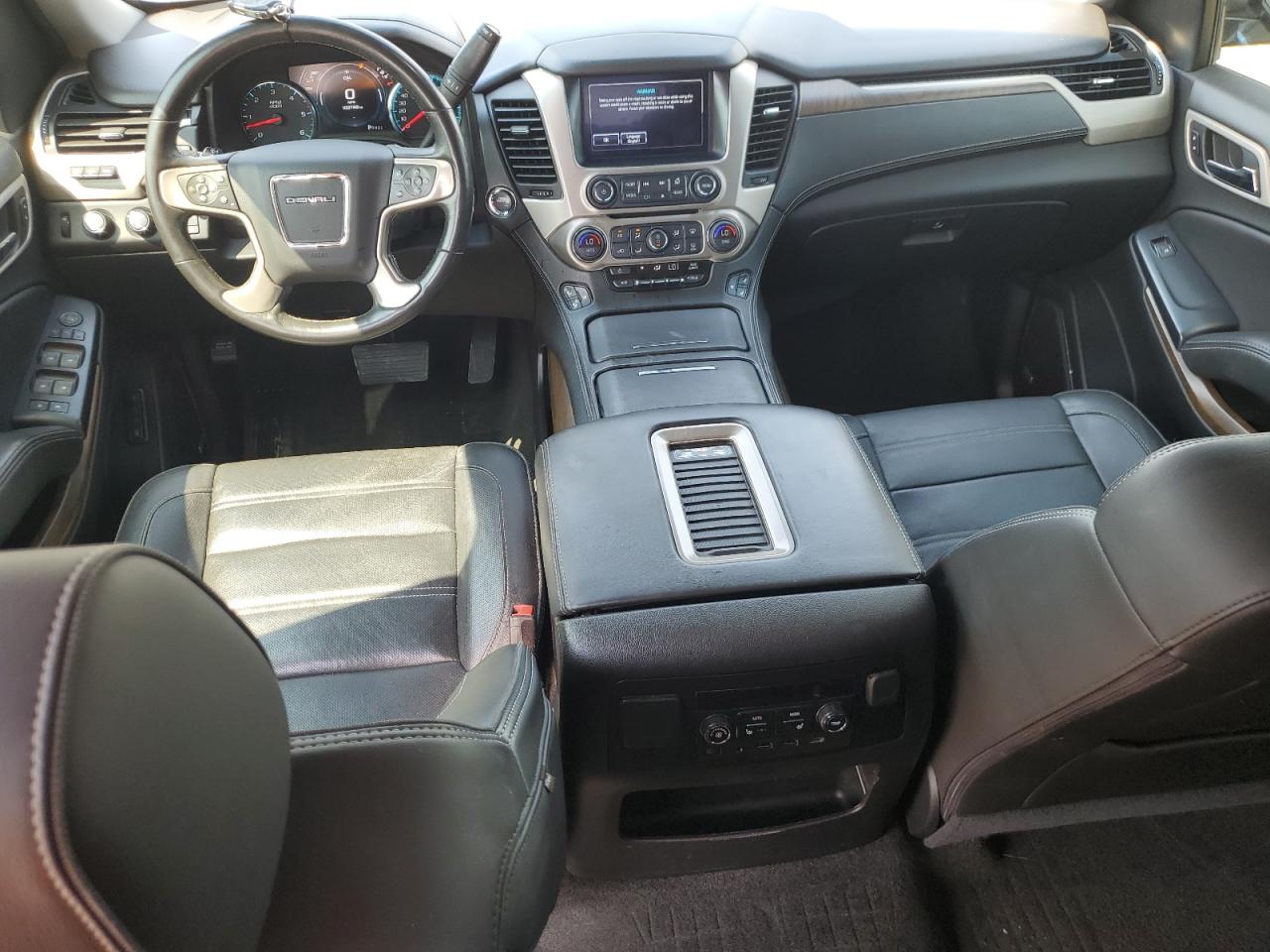 1GKS2CKJ0JR286833 2018 GMC Yukon Denali