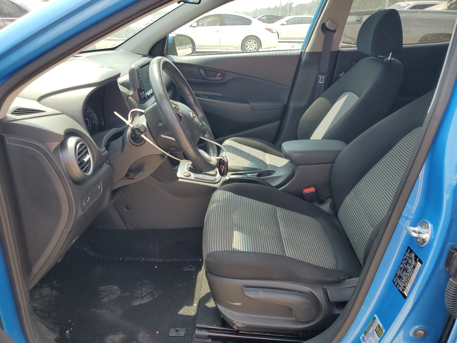 KM8K22AA8JU068199 2018 Hyundai Kona Sel