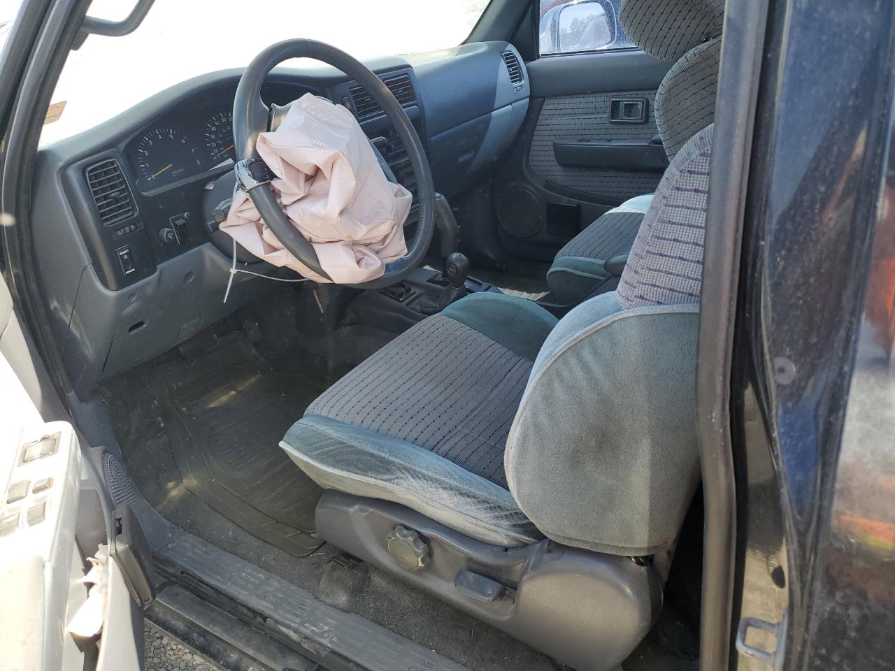 1995 Toyota Tacoma Xtracab Sr5 VIN: 4TAVN73K8SZ067579 Lot: 57154754