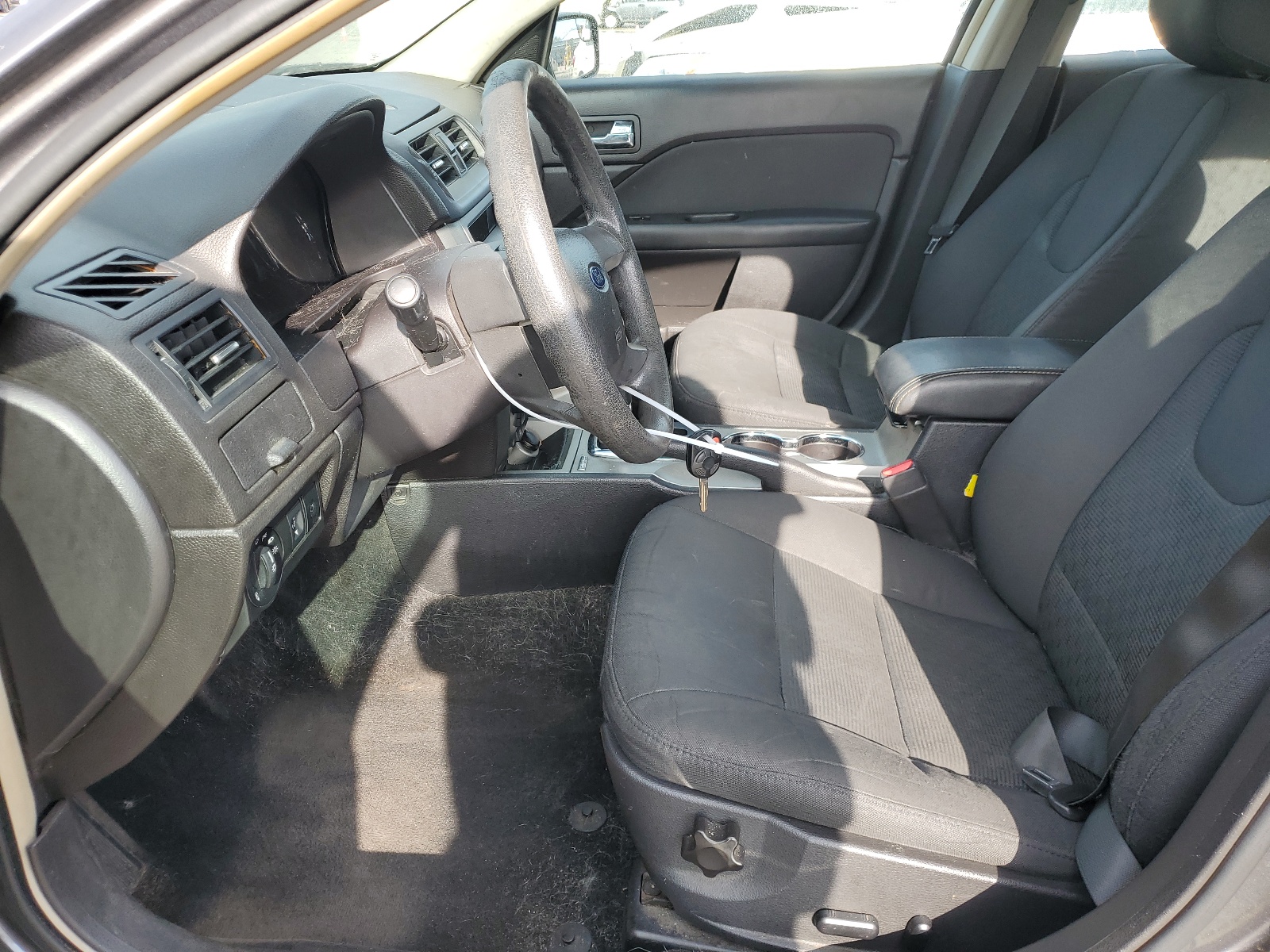 3FAHP0HA2BR285465 2011 Ford Fusion Se