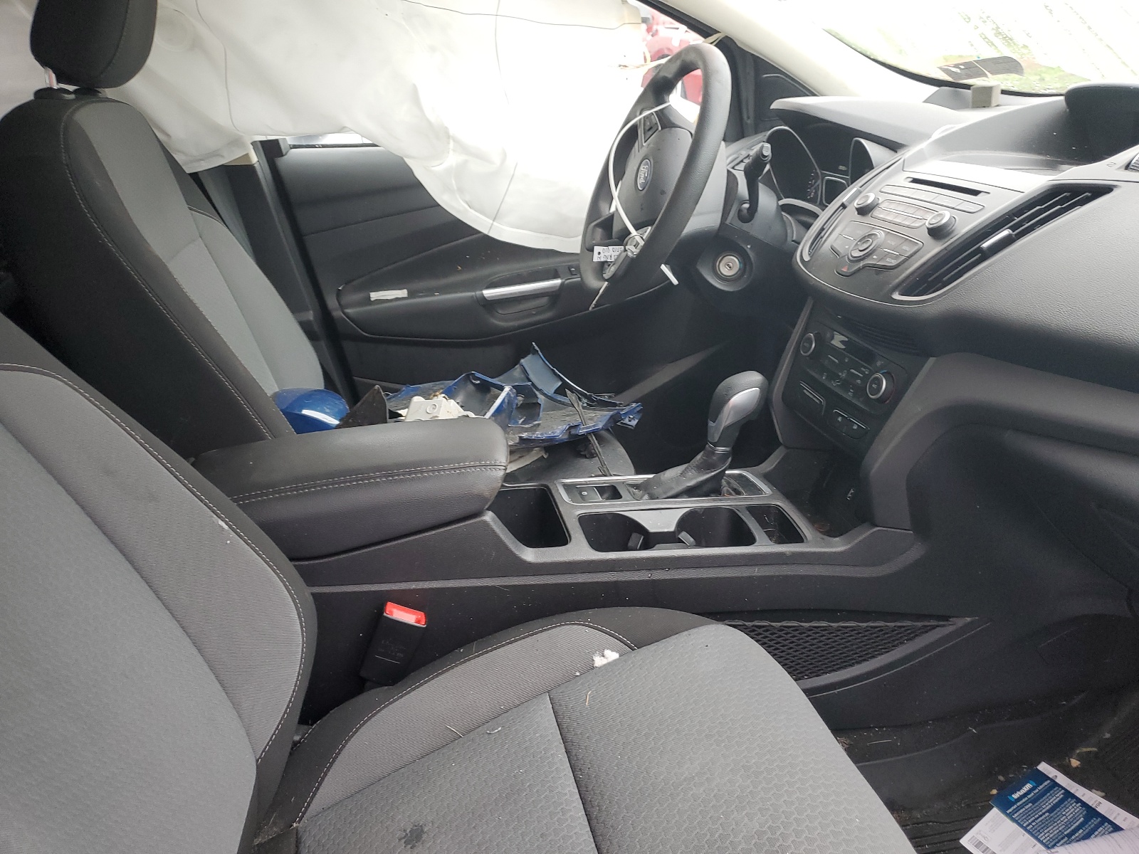 1FMCU9GDXJUC29273 2018 Ford Escape Se