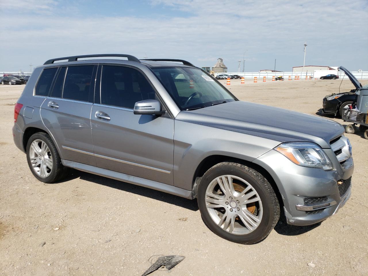 VIN WDCGG5HB3DG009697 2013 MERCEDES-BENZ GLK-CLASS no.4