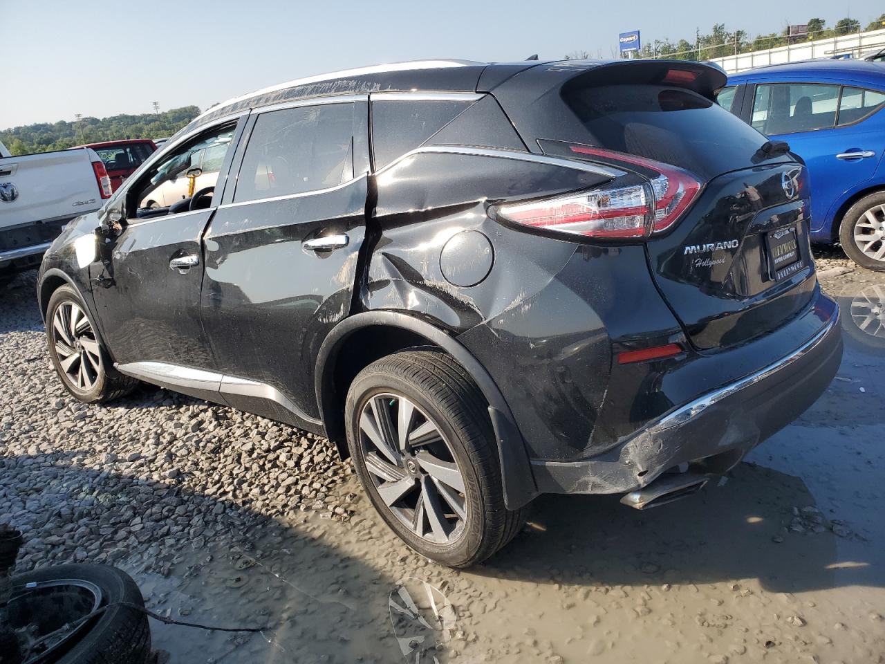 2016 Nissan Murano - Image 2