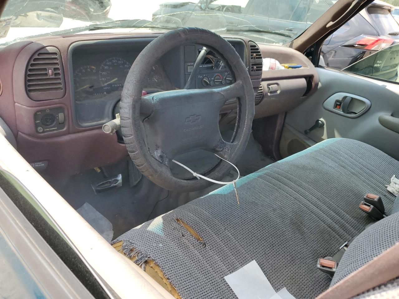 1996 Chevrolet Gmt-400 C1500 VIN: 1GCEC14WXTZ169623 Lot: 66864864