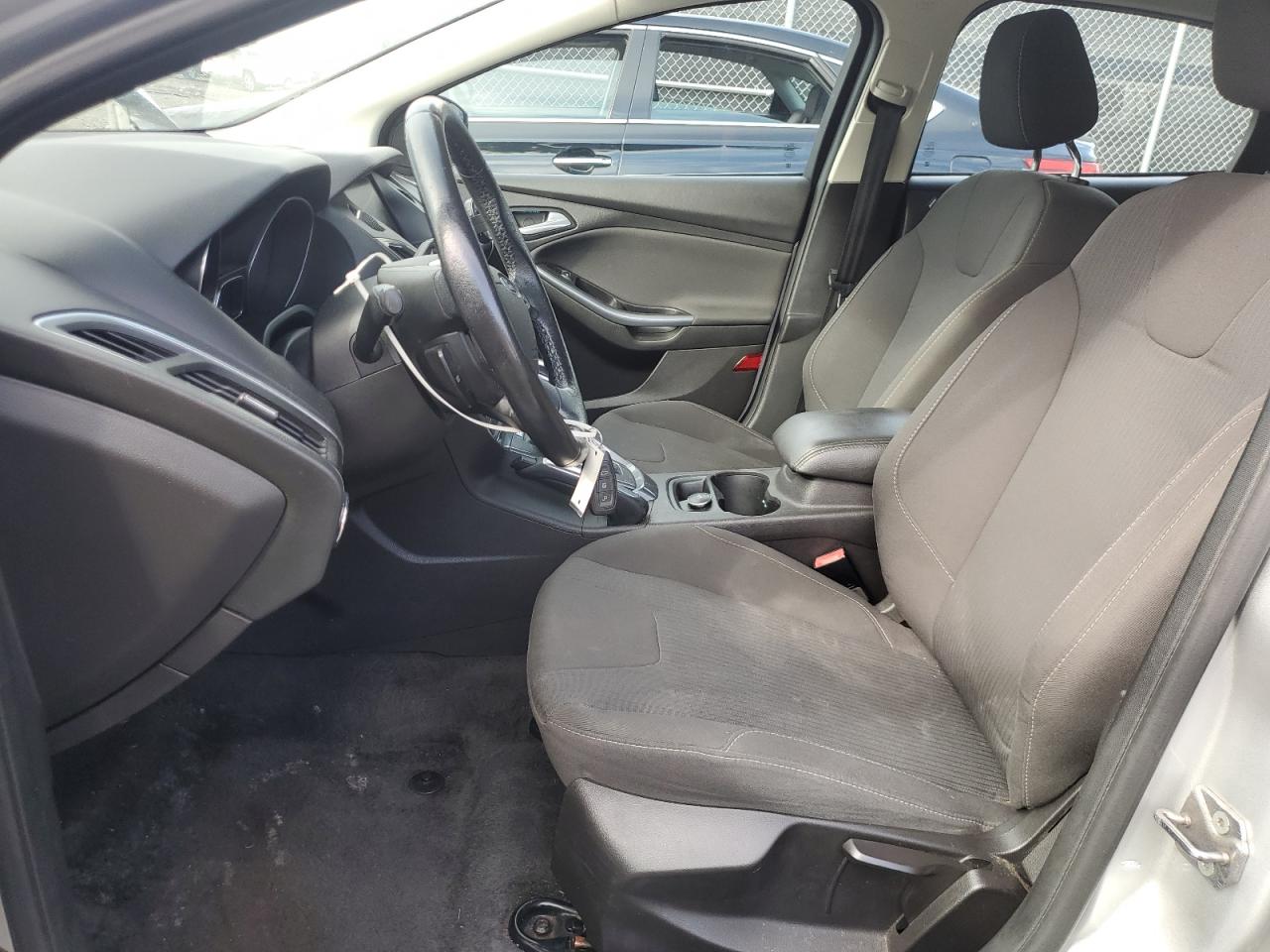1FAHP3N28CL311193 2012 Ford Focus Titanium