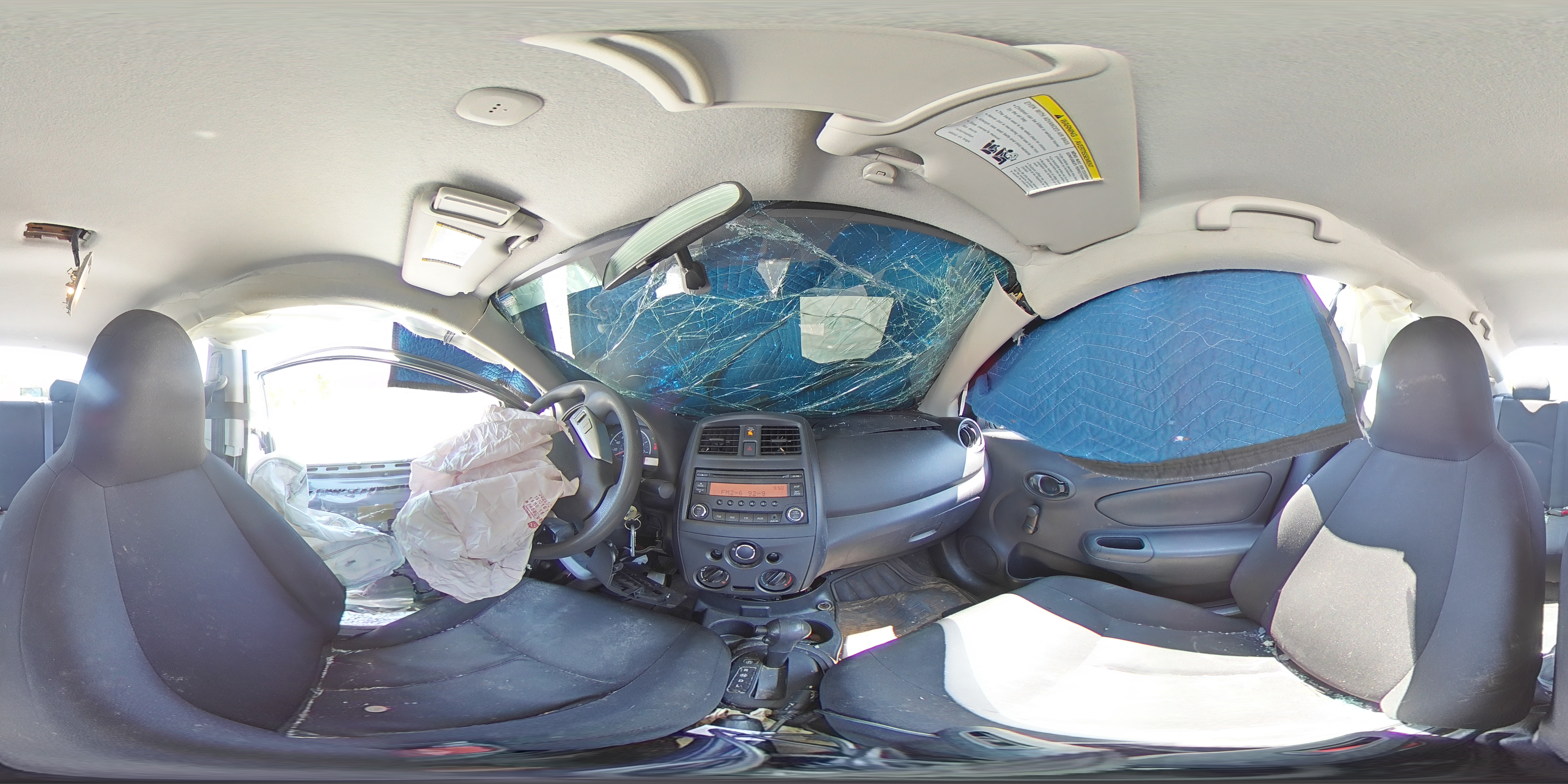 2017 Nissan Versa - Image 12