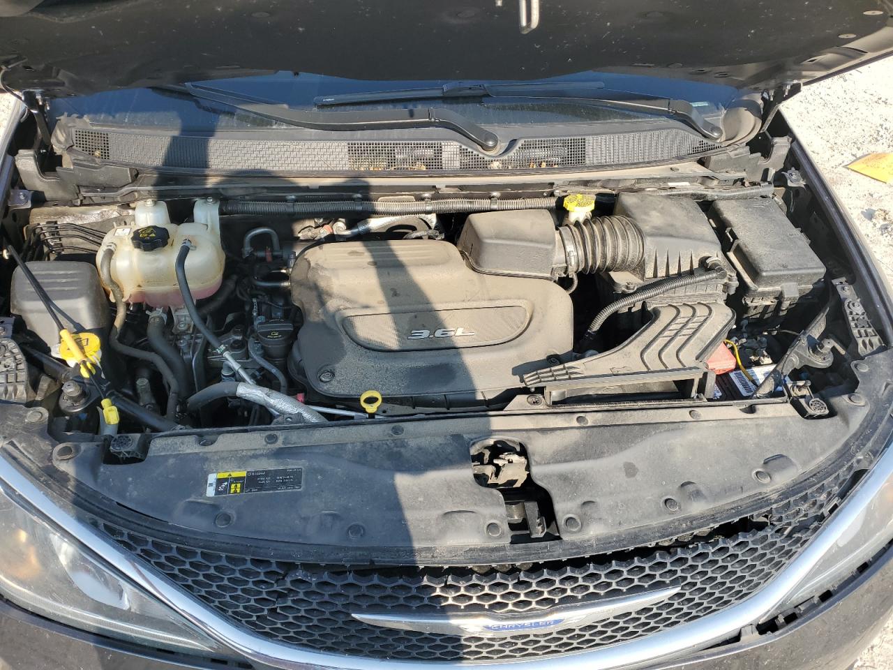 2018 Chrysler Pacifica Touring Plus VIN: 2C4RC1FG8JR365591 Lot: 67330214