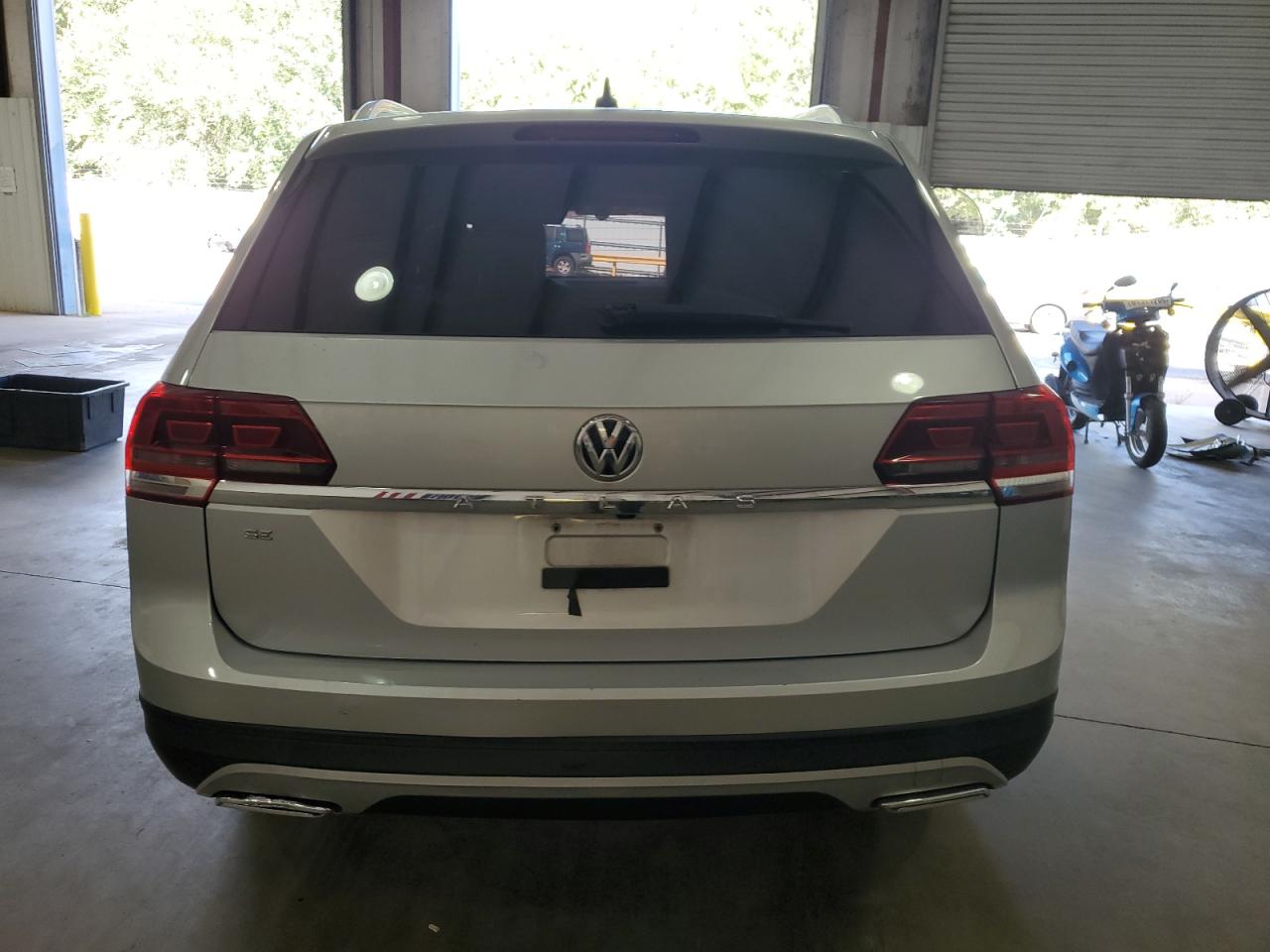 1V2DP2CA1KC586530 2019 Volkswagen Atlas Se